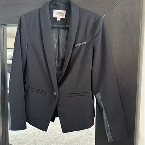Forever 21 blazer black small